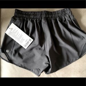 Lululemon Hotty Hot 4” Short